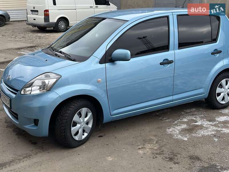 Хетчбек Daihatsu Sirion 2008 в Подільську