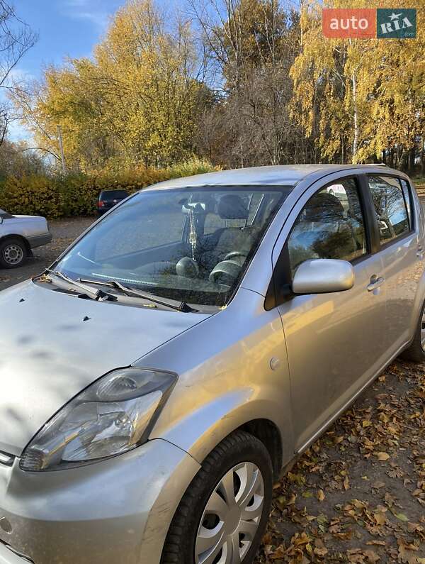 Хэтчбек Daihatsu Sirion 2005 в Дрогобыче фото 3 Хэтчбек Daihatsu Sirion 2005 в Дрогобыче