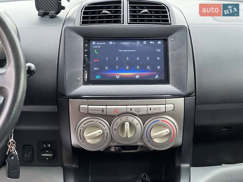 Хэтчбек Daihatsu Sirion 2008 в Одессе