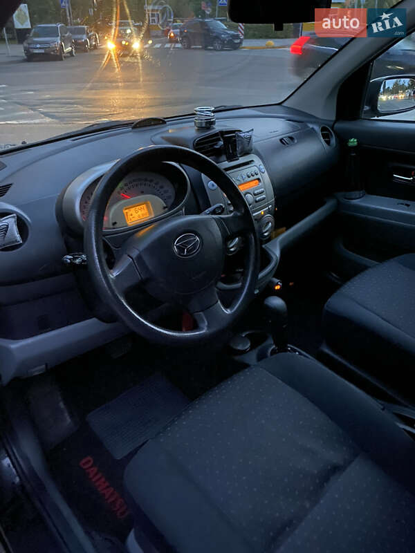 Хэтчбек Daihatsu Sirion 2008 в Киеве