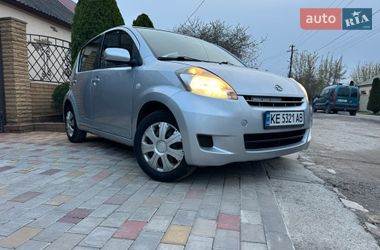 Хетчбек Daihatsu Sirion 2010 в Дніпрі