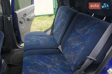 Внедорожник / Кроссовер Daihatsu Terios 2000 в 