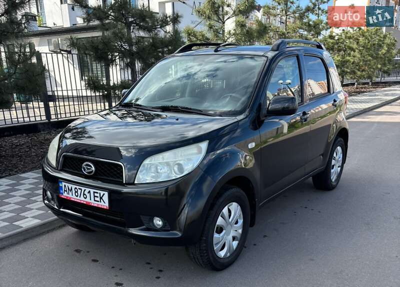 Внедорожник / Кроссовер Daihatsu Terios 2006 в 