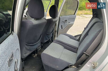 Внедорожник / Кроссовер Daihatsu Terios 2002 в 