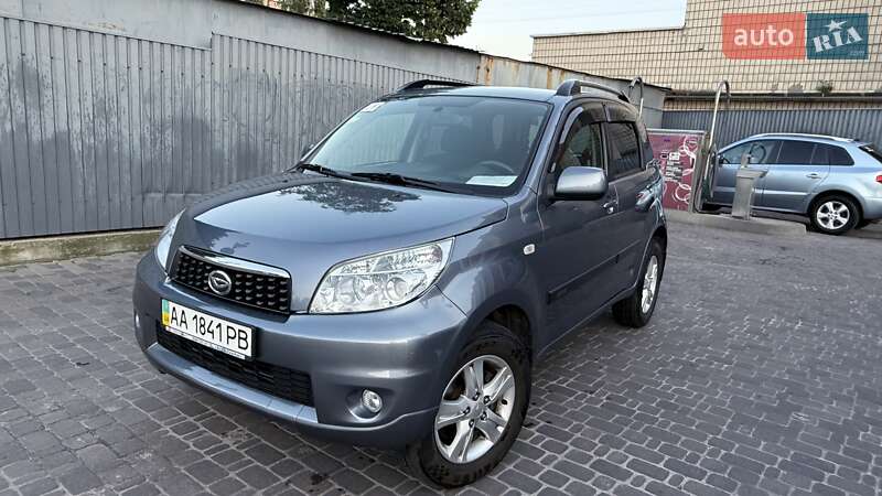 Внедорожник / Кроссовер Daihatsu Terios 2011 в 