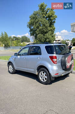 Внедорожник / Кроссовер Daihatsu Terios 2007 в 