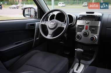 Позашляховик / Кросовер Daihatsu Terios 2008 в 