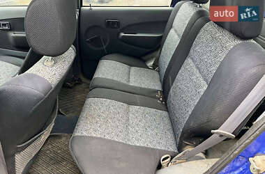 Позашляховик / Кросовер Daihatsu Terios 2000 в 