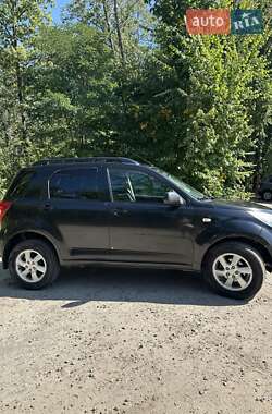 Позашляховик / Кросовер Daihatsu Terios 2008 в 