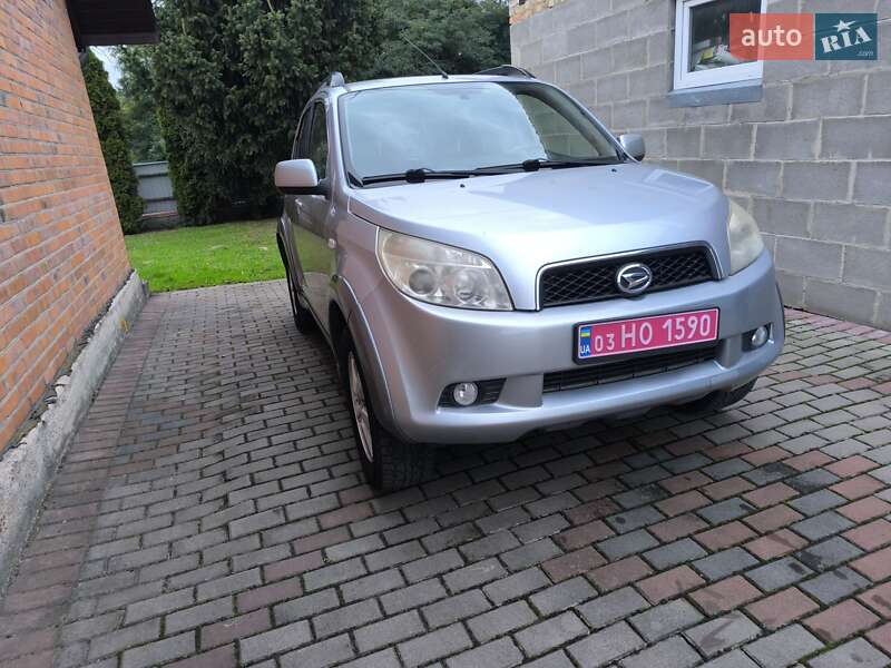 Позашляховик / Кросовер Daihatsu Terios 2008 в 