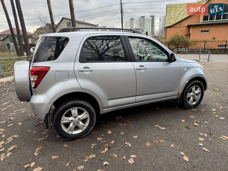 Позашляховик / Кросовер Daihatsu Terios 2007 в Києві фото 3 Позашляховик / Кросовер Daihatsu Terios 2007 в Києві