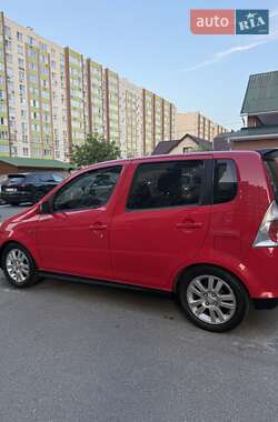 Микровэн Daihatsu YRV 2004 в 