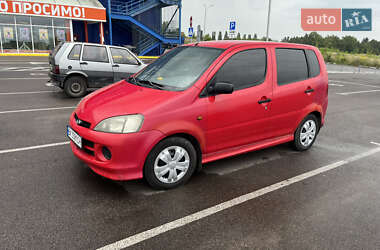 Хэтчбек Daihatsu YRV 2001 в Ровно