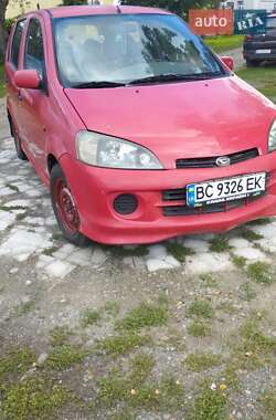 Микровэн Daihatsu YRV 2001 в 