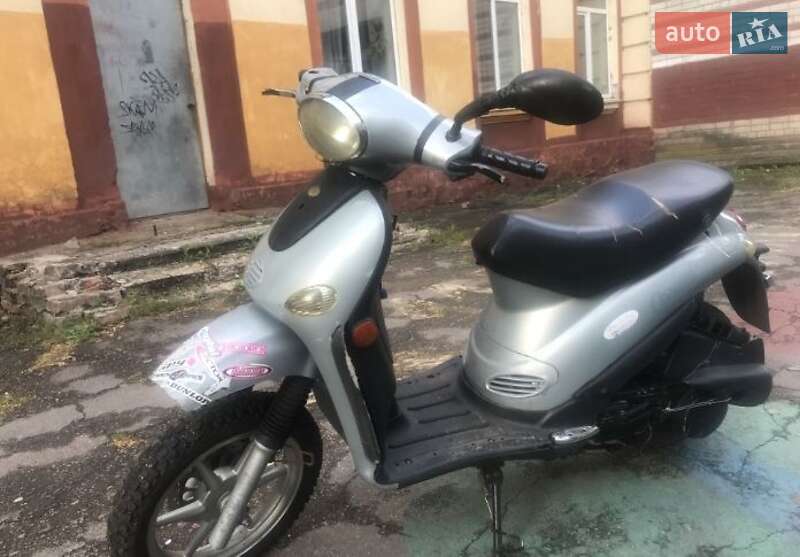Макси-скутер Defiant Сoncord 2004 в Чернигове
