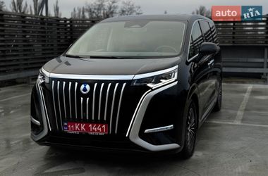 Минивэн Denza D9 2023 в Киеве