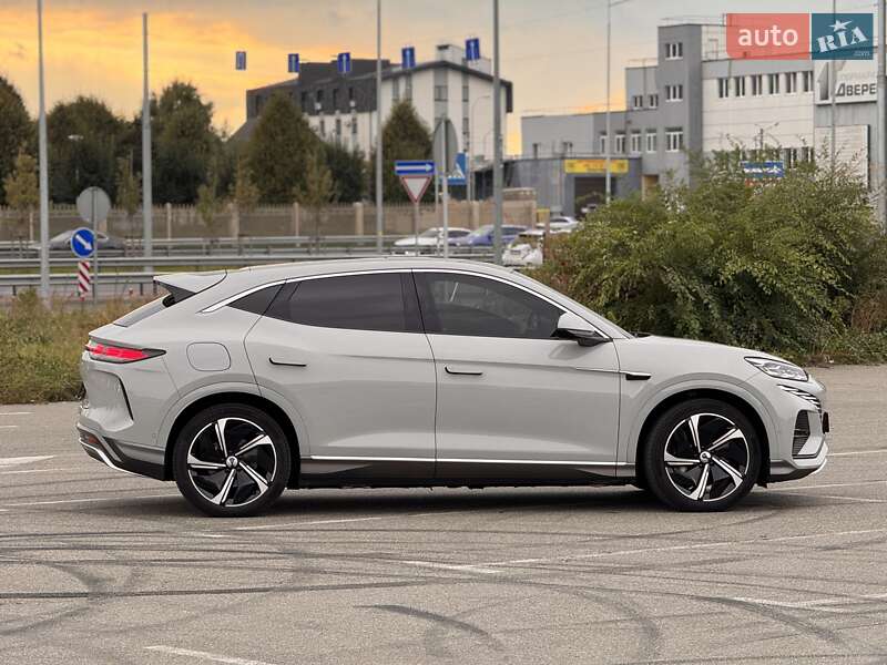 Позашляховик / Кросовер Denza N7 2023 в Києві