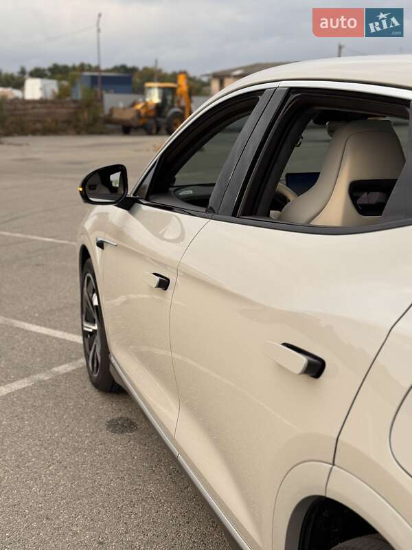 Позашляховик / Кросовер Denza N7 2023 в Києві