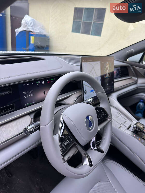 Купе Denza N7 2025 в Харькове фото 3 Купе Denza N7 2025 в Харькове