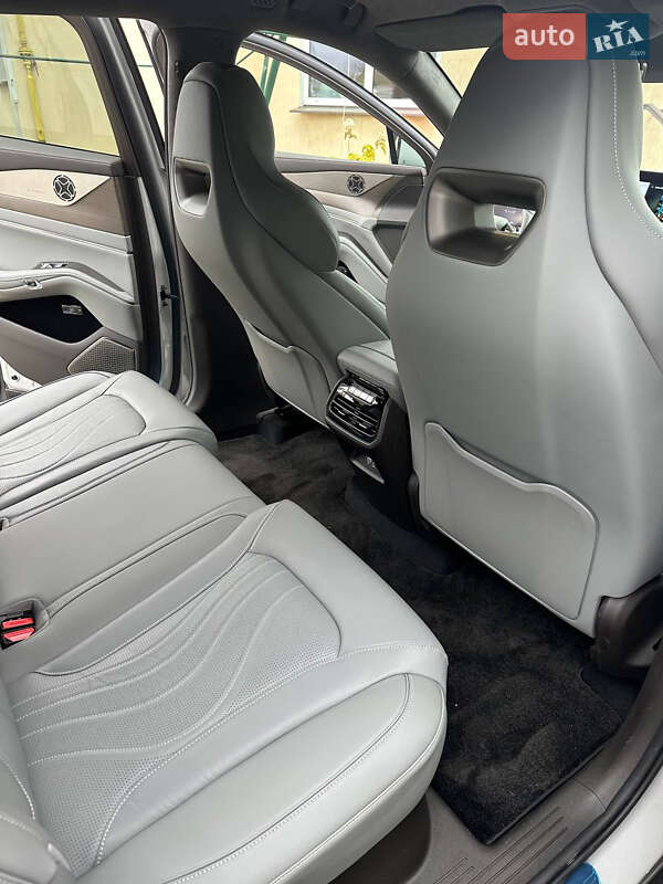 Купе Denza N7 2025 в Харькове фото 6 Купе Denza N7 2025 в Харькове