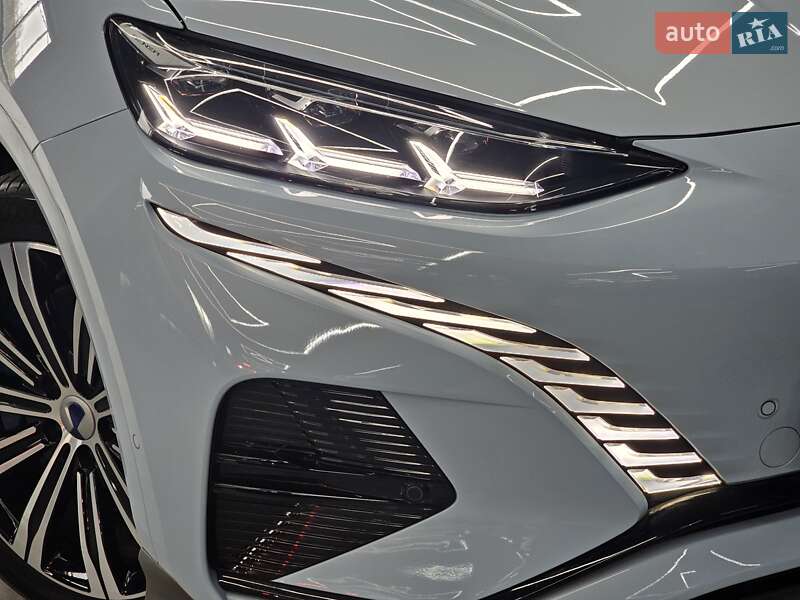 Позашляховик / Кросовер Denza N7 2023 в Дніпрі