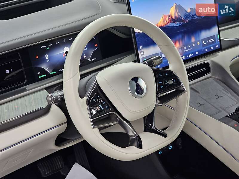 Позашляховик / Кросовер Denza N7 2023 в Дніпрі