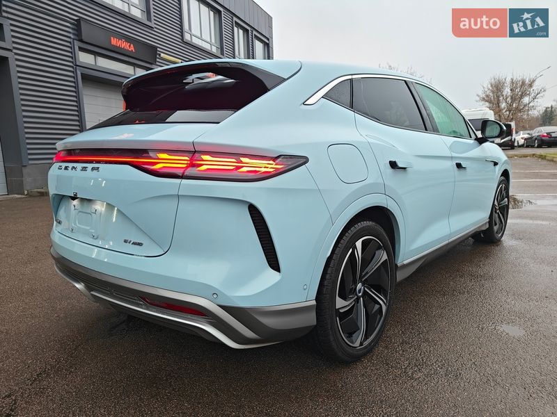 Фастбэк Denza N7 2023 в Киеве