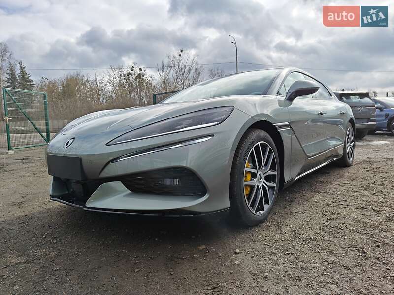 Denza Z9 GT 2024
