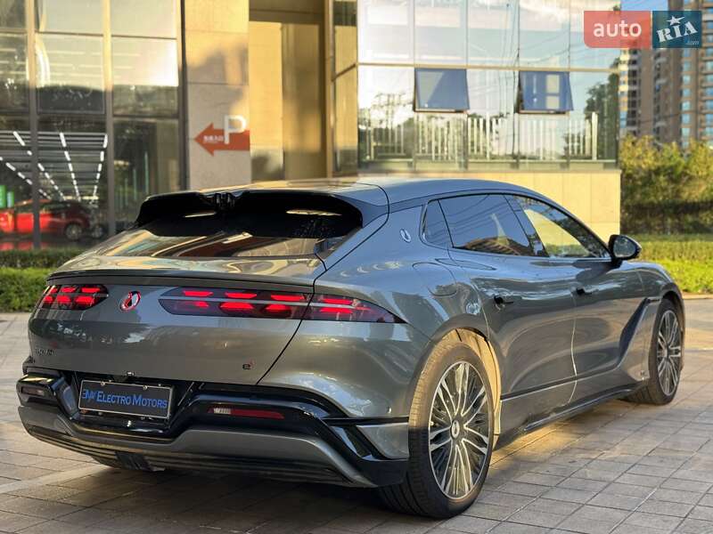 Лифтбек Denza Z9 GT 2024 в Ужгороде
