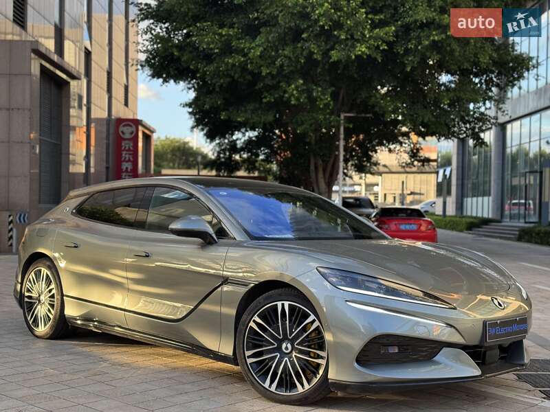 Лифтбек Denza Z9 GT 2024 в Ужгороде