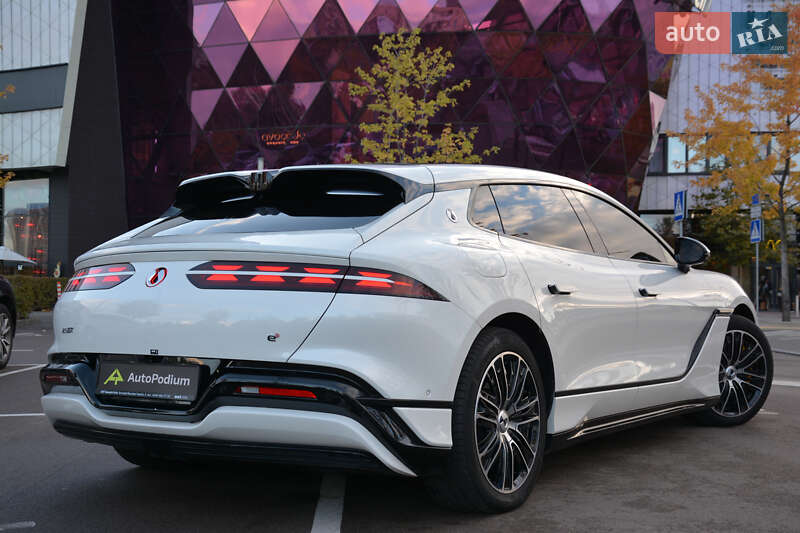 Позашляховик / Кросовер Denza Z9 GT 2024 в Києві
