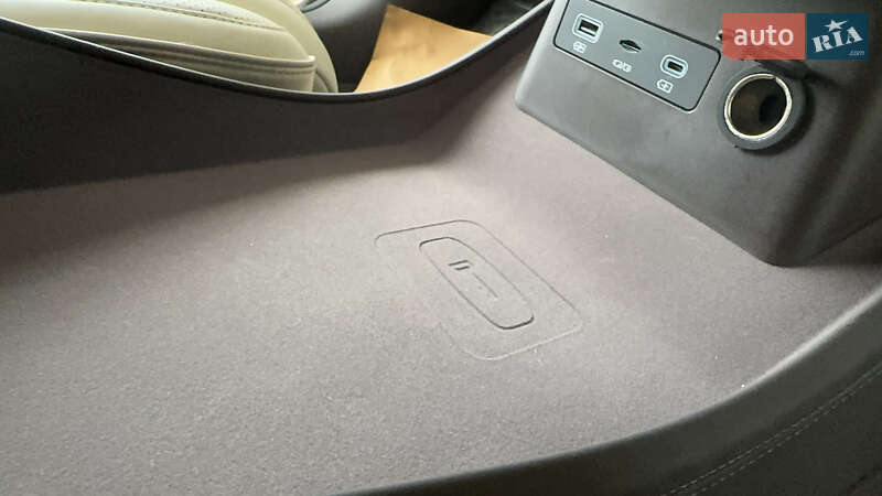 Ліфтбек Denza Z9 GT 2024 в Києві