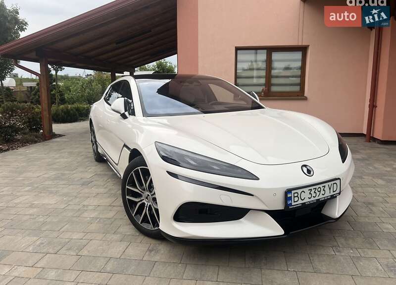 Ліфтбек Denza Z9 GT 2024 в Львові