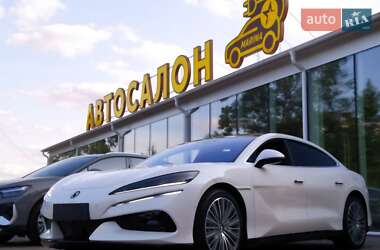 Седан Denza Z9 2025 в Киеве