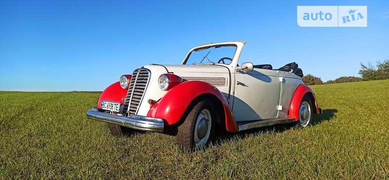 Кабріолет DKW F8 1939 в Львові