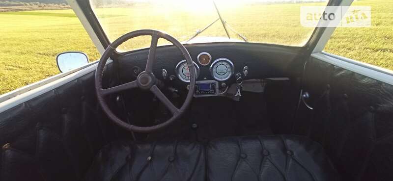 Кабріолет DKW F8 1939 в Львові