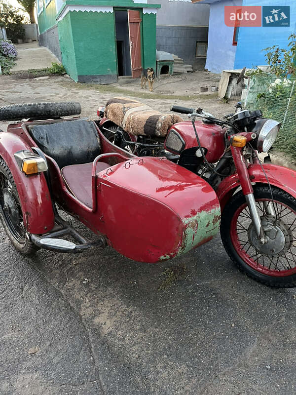 Мотоцикл з коляскою Днепр (КМЗ) 10-36 1975 в Мурованих Курилівцях