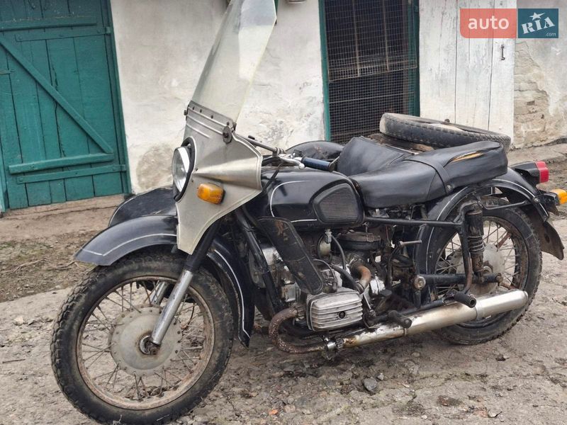 Мотоцикл с коляской Днепр (КМЗ) 10-36 1982 в Изяславе