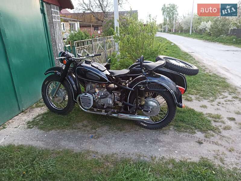Мотоцикл Классік Днепр (КМЗ) Днепр-12 1981 в Баранівці