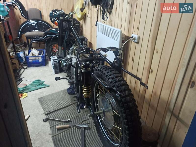 Мотоцикл Классік Днепр (КМЗ) Днепр-12 1981 в Баранівці