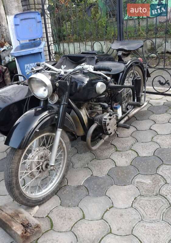 Мотоцикл з коляскою Днепр (КМЗ) М-72 1964 в Снятині