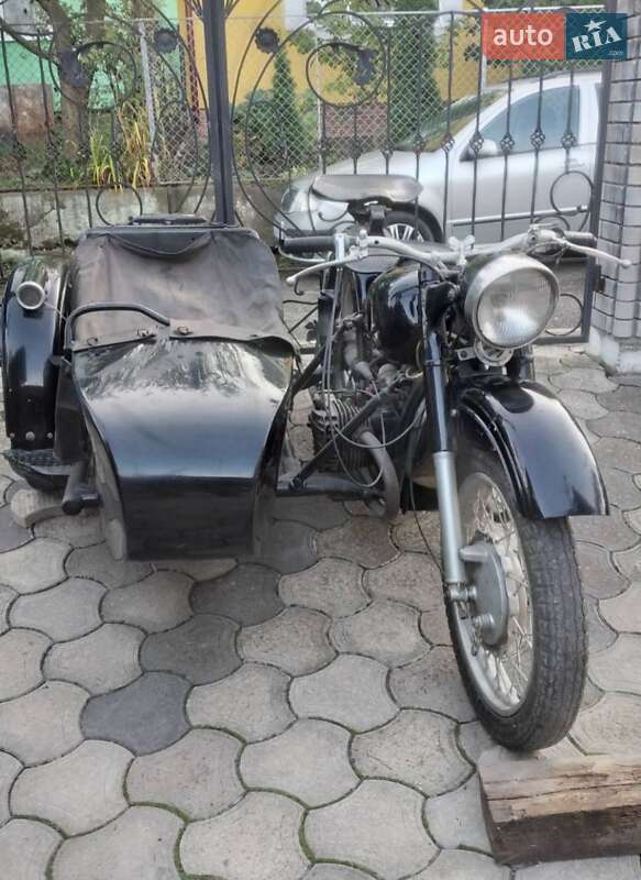 Мотоцикл з коляскою Днепр (КМЗ) М-72 1964 в Снятині
