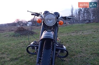 Мотоцикл Классик Днепр (КМЗ) МТ-11 1981 в Корсуне-Шевченковском