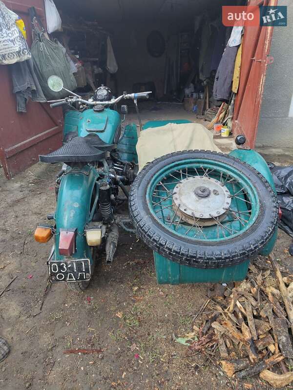 Мотоцикл з коляскою Дніпро (КМЗ) МТ-9 1971 в Балті