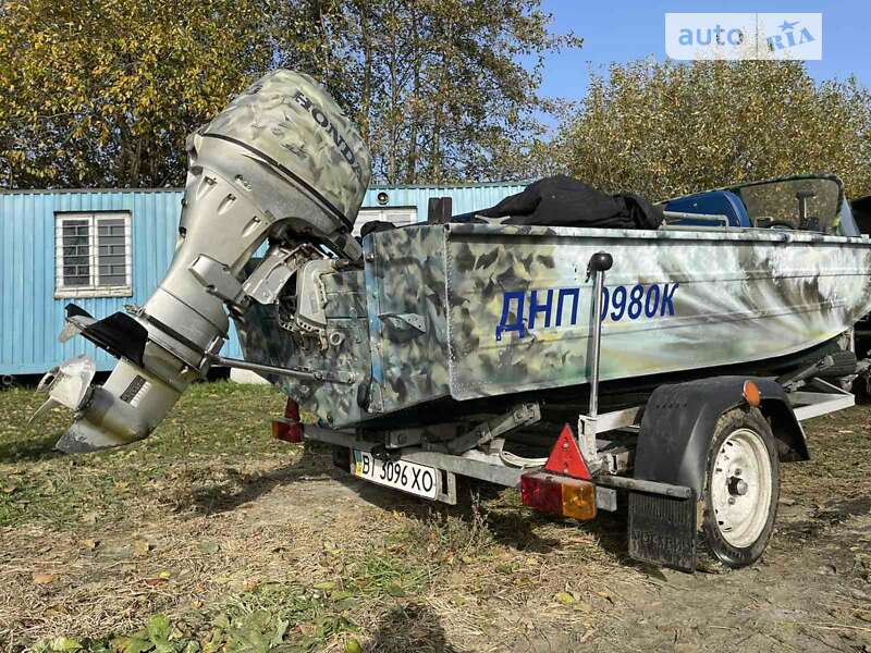 Катер Днепр 1 1978 в Полтаві