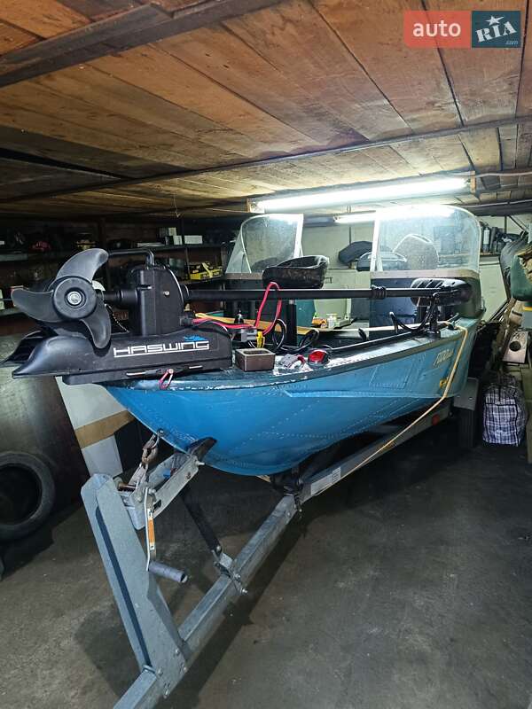 Катер Днепр 1 1986 в Полтаві фото 8 Катер Днепр 1 1986 в Полтаві