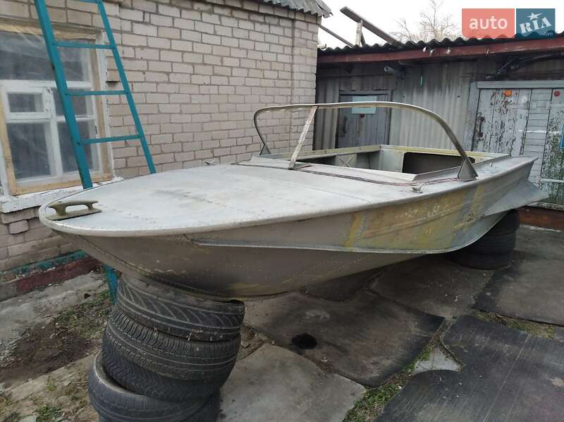 Катер Днепр 2 1978 в Запоріжжі