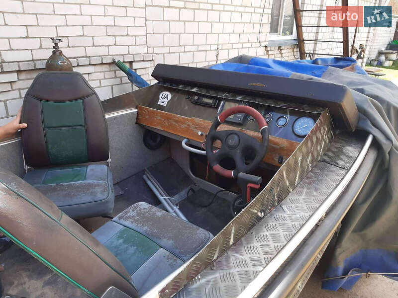 Лодка Днепр 3 1979 в Киеве