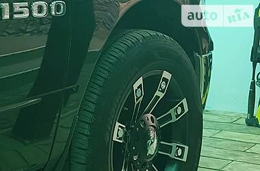 Пікап Dodge  2015 в 