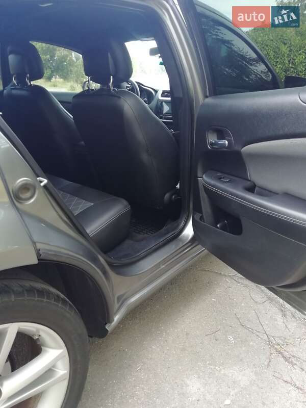 Седан Dodge Avenger 2012 в Днепре